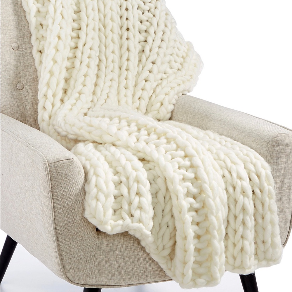 Lacourte Heathered Luxury chunky knit throw